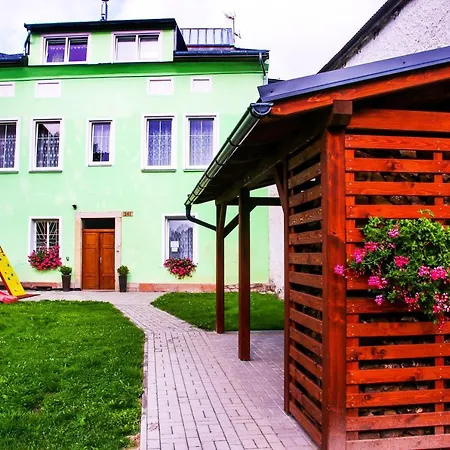 Alexandra Guest house Svoboda nad Upou