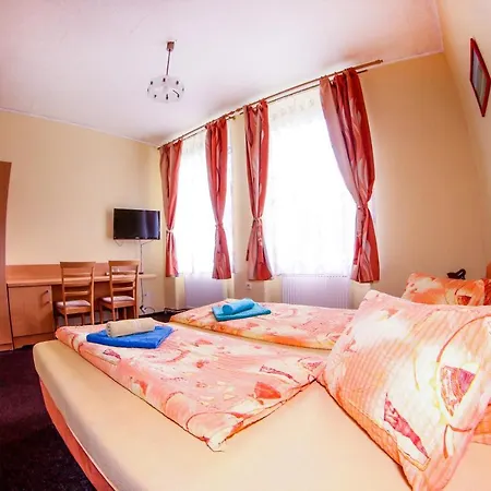 Alexandra 3*
