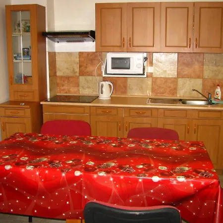 Alexandra Guest house 3*