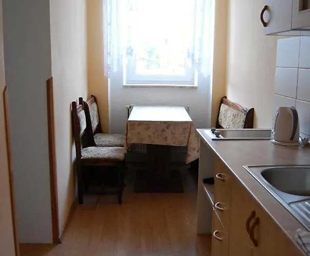 Alexandra 3*